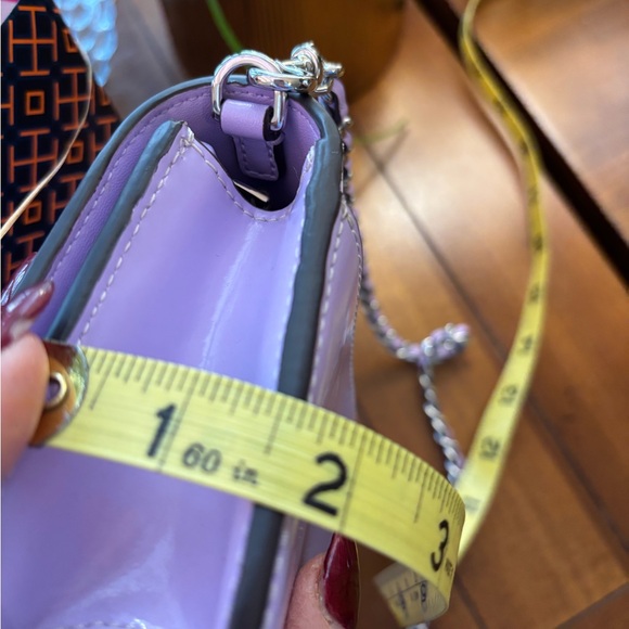 Gorgeous~Tory Burch Patent Chain Wallet W/Wristlet In Lavender NEW No Tags!💜 - Picture 9 of 13